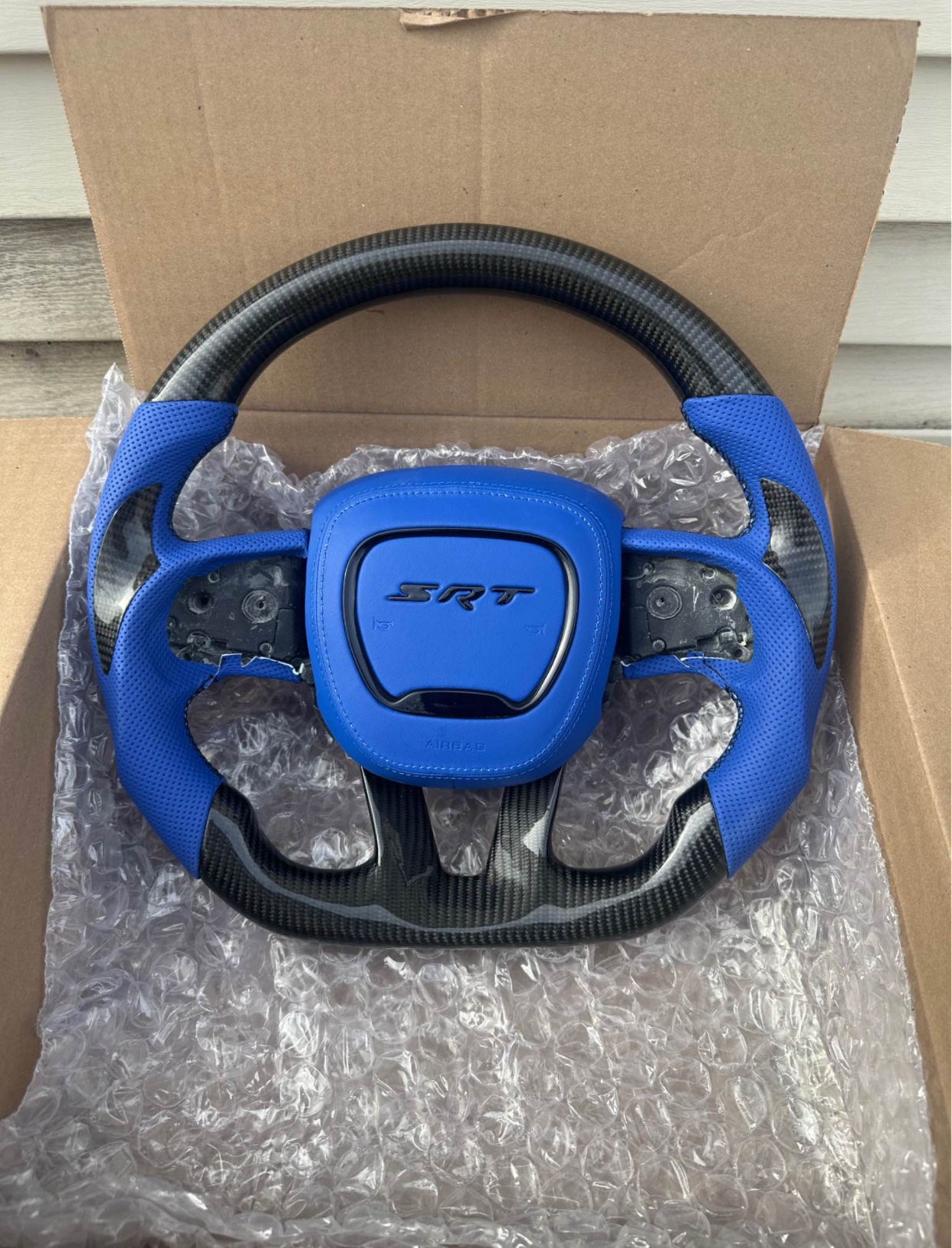 Dodge Carbon Fiber Steering Wheel - Image 2