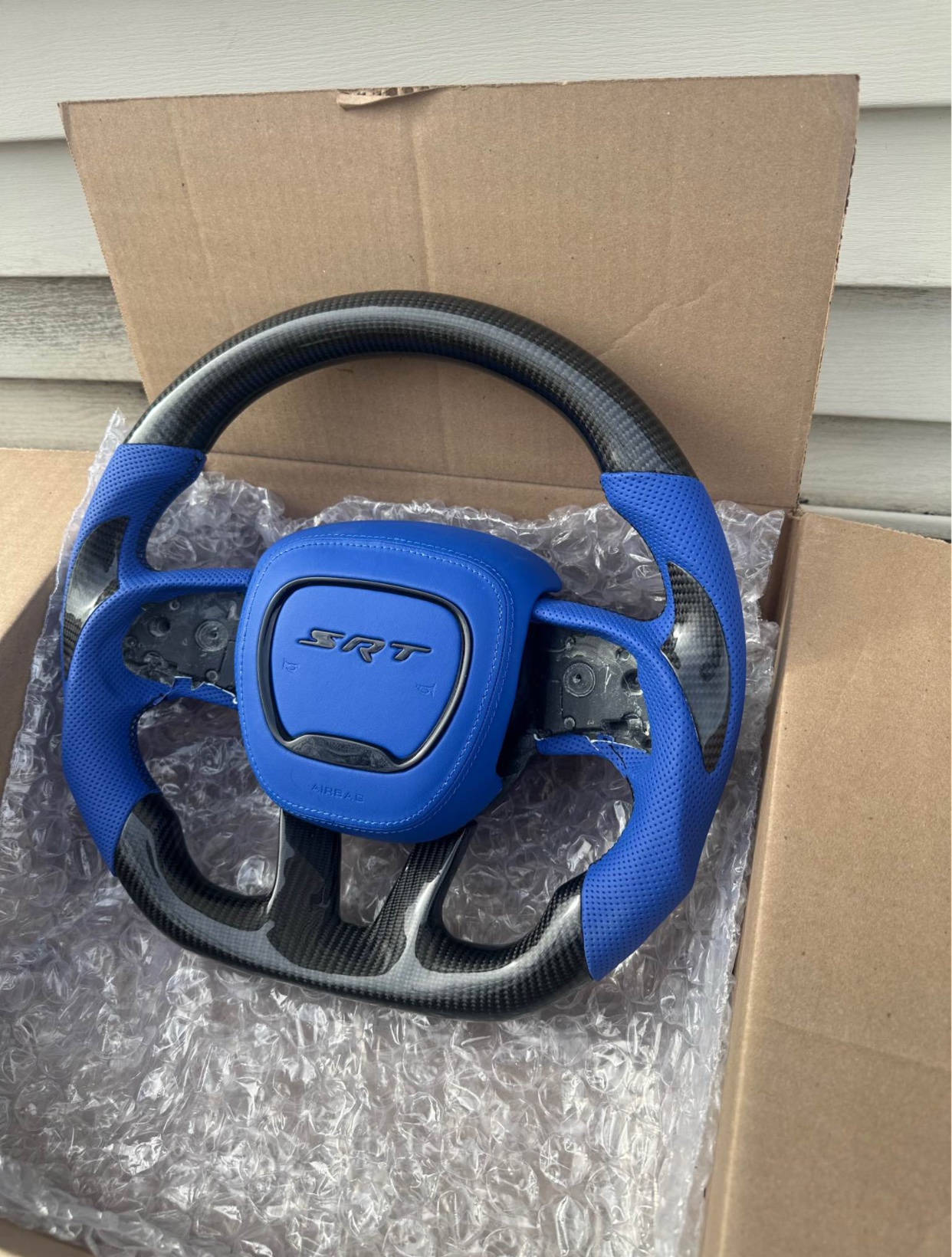 Dodge Carbon Fiber Steering Wheel - Image 4